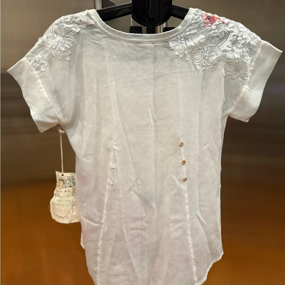 Aratta Silent Journey Light Green Floral Blouse w/Lace and Embroidery - Picture 5 of 9